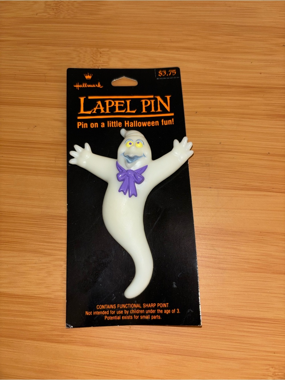 Hallmark White Ghost Pin with Purple Bow Accent VINTAGE 1990 glow in the dark
